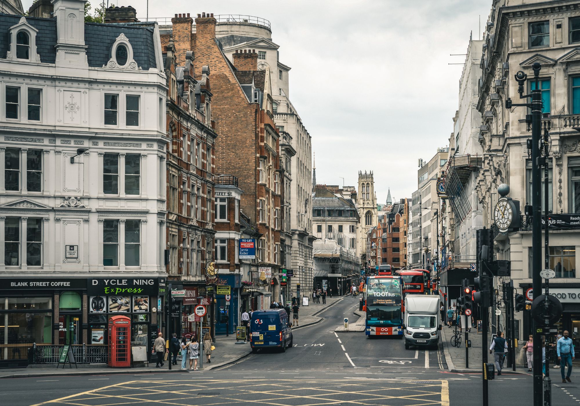 Rising Costs, Shrinking Margins: How OneliveryUK Supports Retailers Facing Financial Pressure